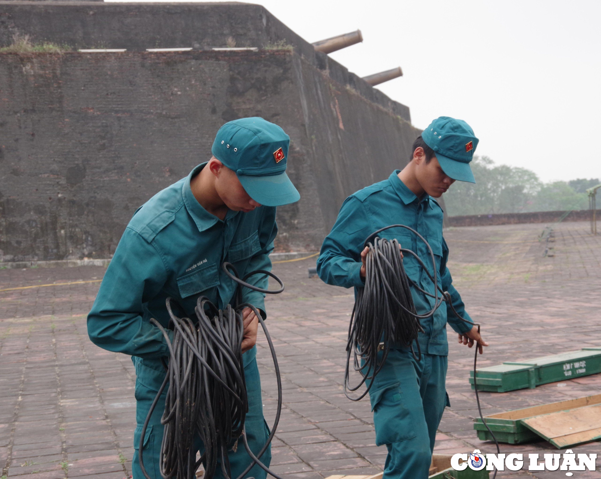 Thua Thien Hue bereitet den Verkauf von 2000 Hochgeschwindigkeitsbojen im neuen Jahr 2024 vor. Foto 3