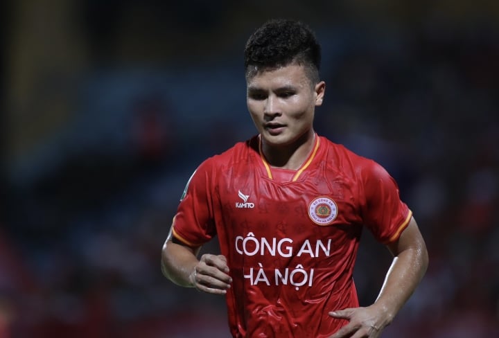 Quang Hai hatte seine erste Begegnung mit seinem alten Team Hanoi FC.