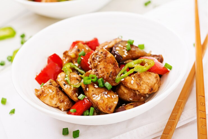 Chicken meat contains a lot of protein which is very good for the liver. Photo: Freepik