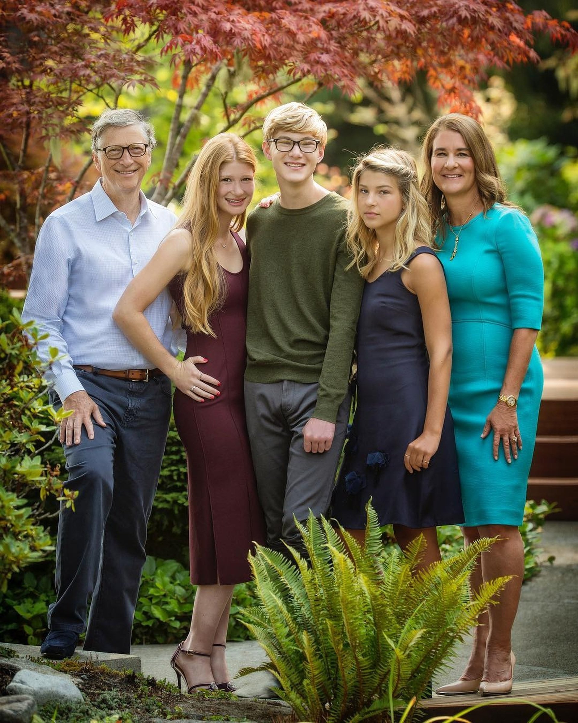 Tỷ phú Bill Gates chỉ chi mạnh cho tiền học của con, kết quả thế nào? - 2