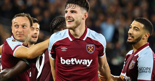 Declan Rice quá 'nóng' trên thị trường chuyển nhượng