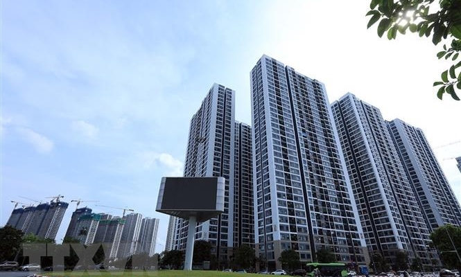 Apartment prices skyrocket, Hanoians' incomes can't keep up