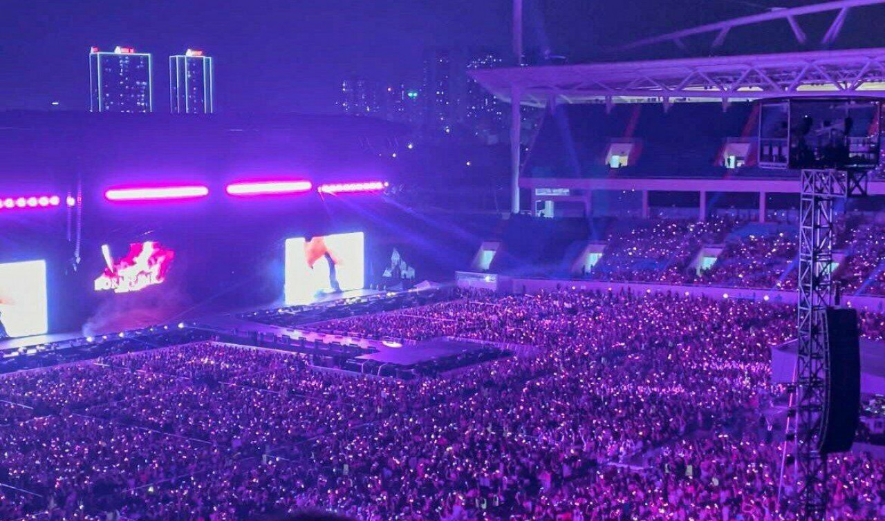 BlackPink เต็มไปด้วยพลังที่สนามบินหลังจากการแสดงสองรอบในฮานอย 8