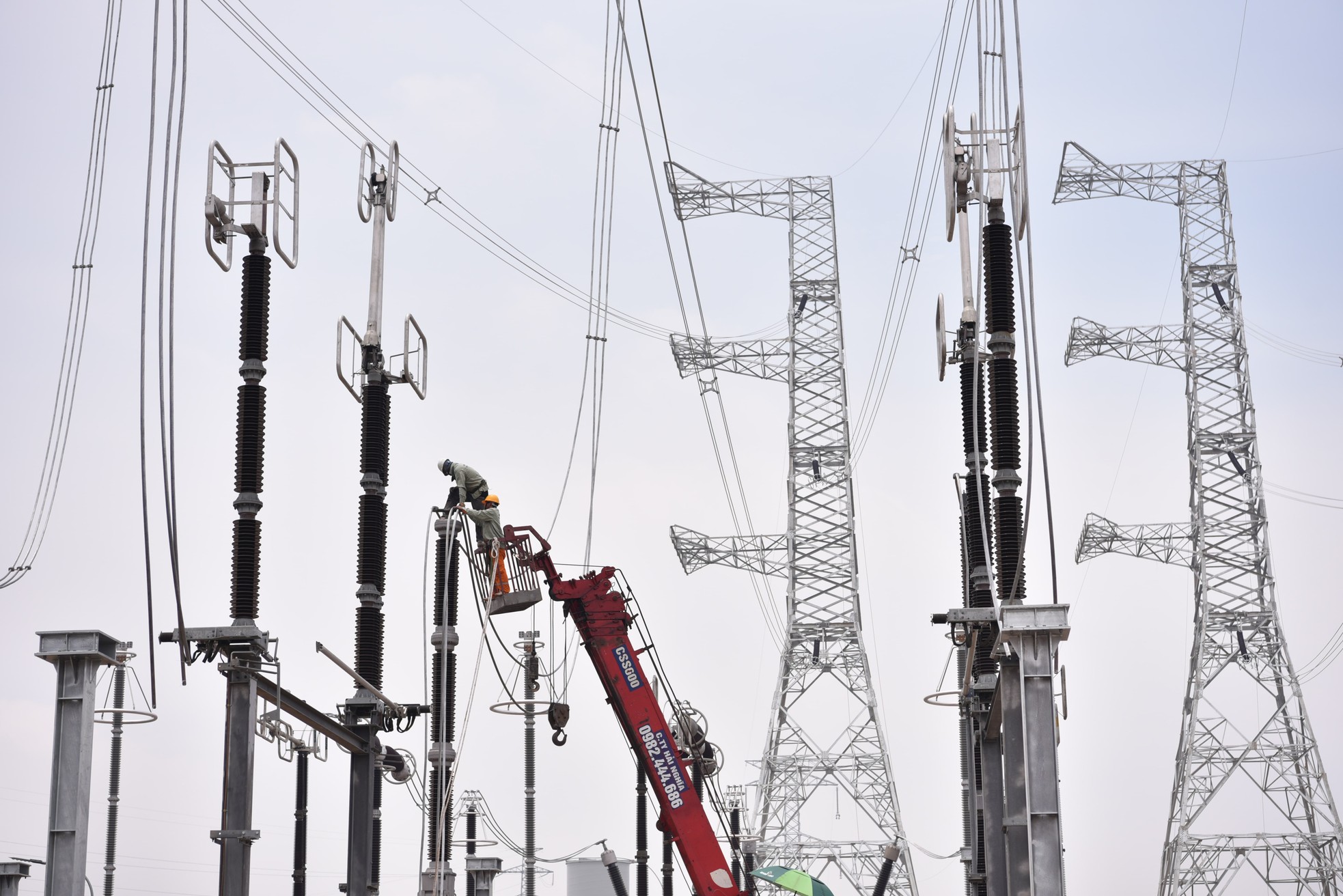 Image of the giant transformer station of the 500kV circuit 3 project in Pho Noi, Hung Yen reaching the finish line ahead of schedule photo 3