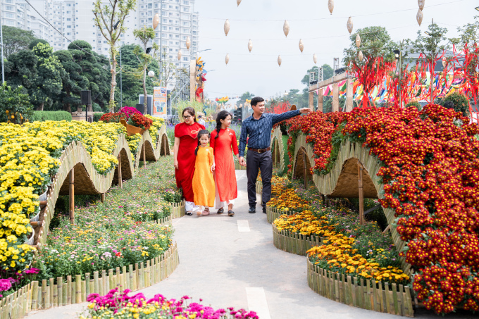 Die Miniaturdekorationen sind beeindruckend und locken Familien zum Einchecken. Foto: Tung Dinh