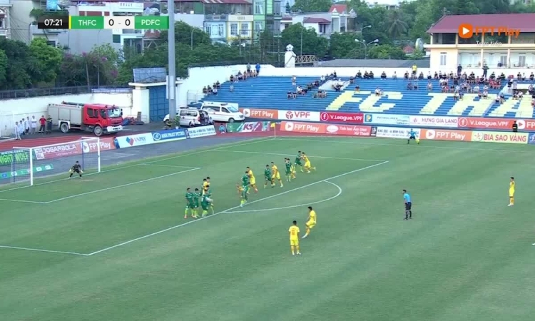 Тхань Хоа 1-0 Фу Донг