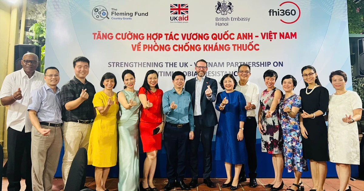 UK continues to accompany Vietnam in preventing drug resistance