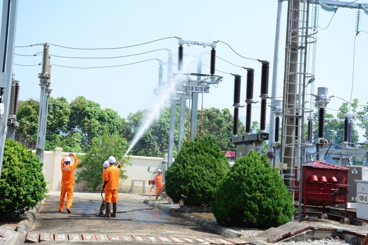 En mai 2023, l'électricité commerciale d'EVNNPC a augmenté de près de 6 % par rapport à la même période - 2