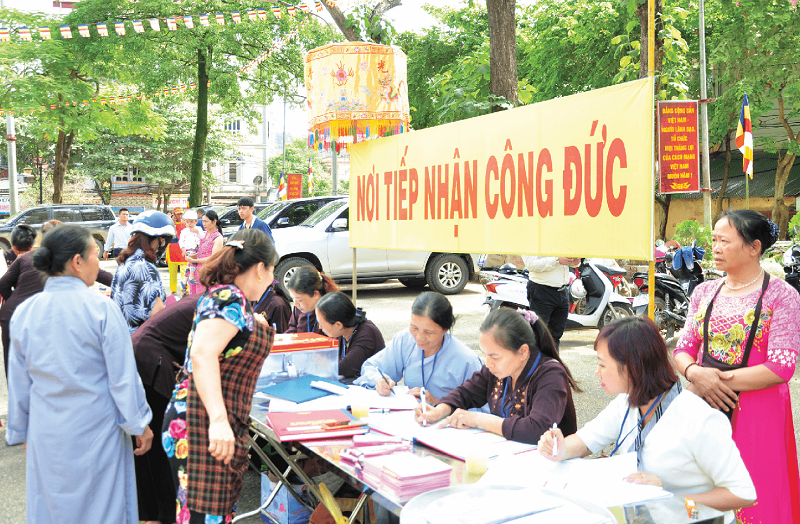 Tài chính - Ngân hàng - Thu hơn 4.100 tỷ đồng tiền công đức từ các di tích của 63 tỉnh thành