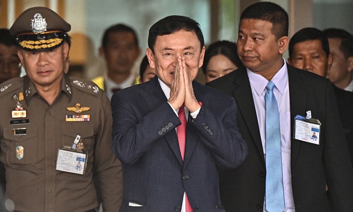 Ông Thaksin bị giam trong điều kiện thế nào?