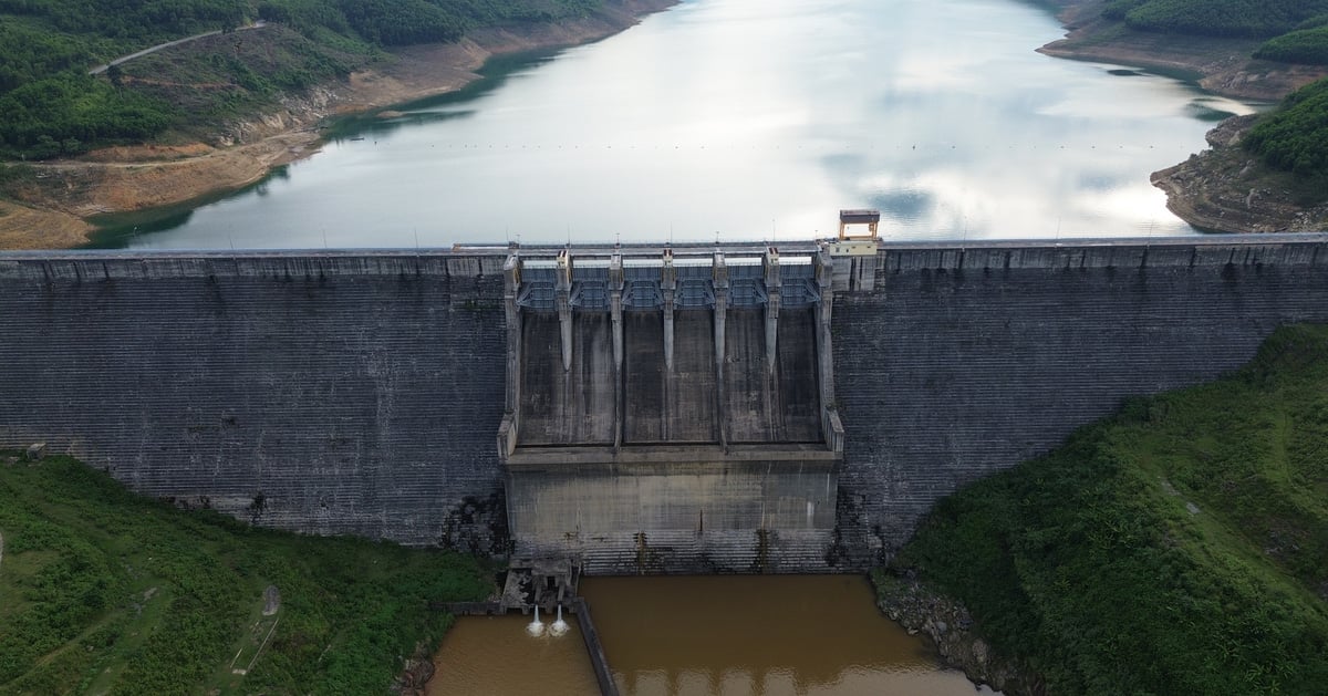 Existen muchos proyectos hidroeléctricos, el distrito montañoso aún propone agregar planificación para... 15 centrales hidroeléctricas más