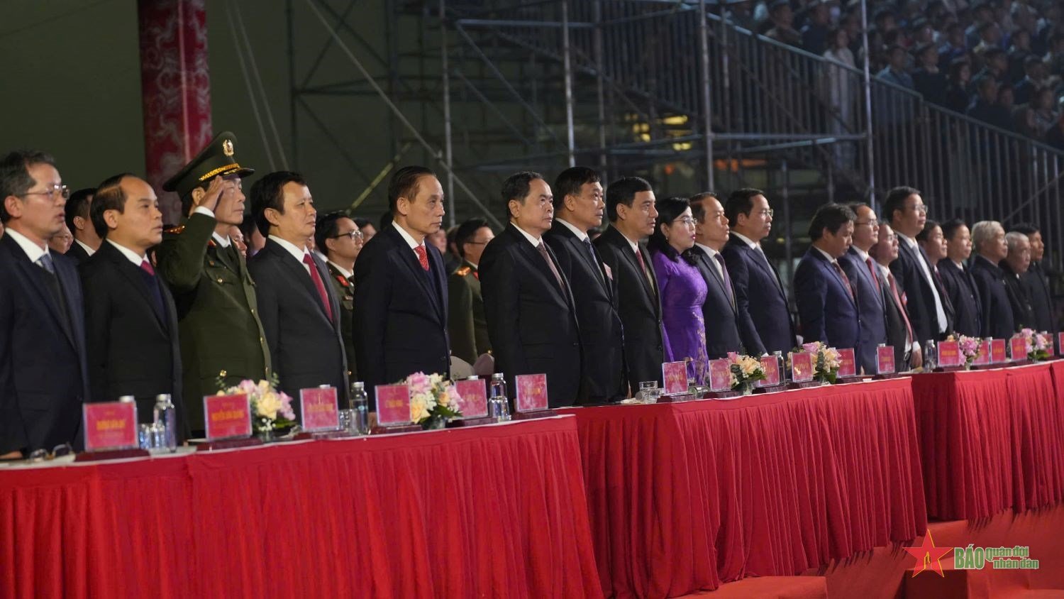 National Assembly Chairman Tran Thanh Man attends the announcement ceremony of the National Assembly's Resolution on the establishment of Hue city under the Central Government.