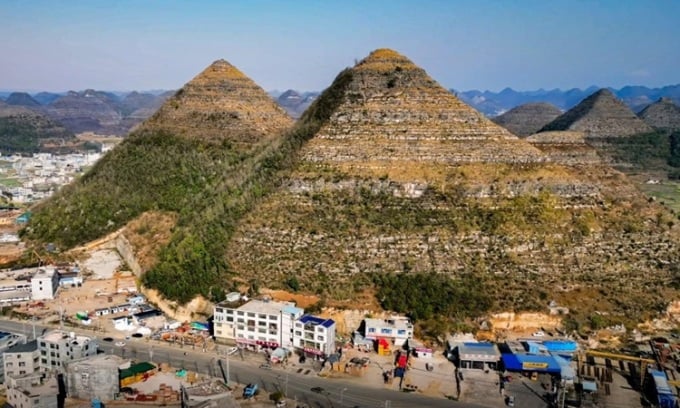 Pyramid-shaped mountains in Guizhou. Photo: Weibo