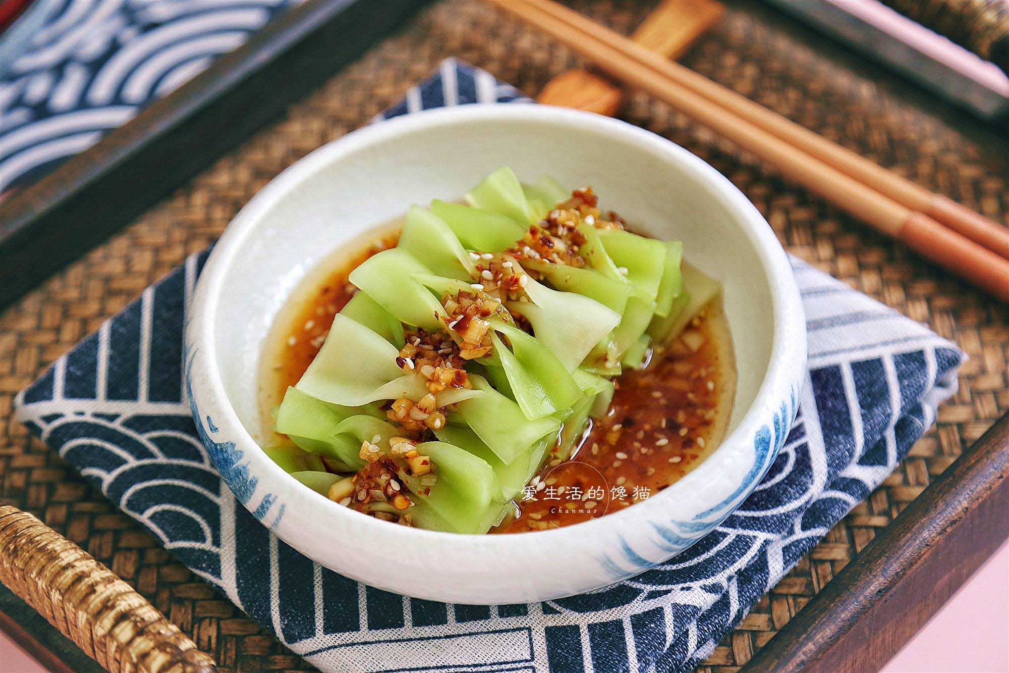 Thịt gà nấu cùng rau này cực nhanh, ăn ngon lại tăng cường miễn dịch - Ảnh 2.