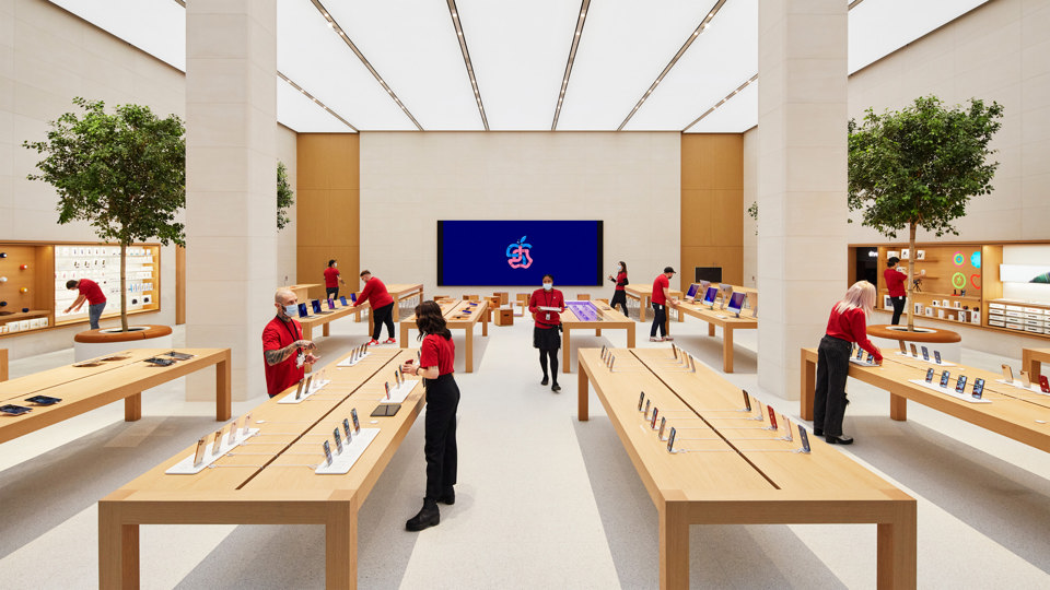 Ngang nhiên đánh cắp phần mềm bản quyền tại Apple Store.