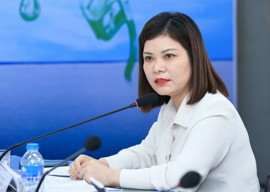 Ms. Nguyen Thuy Hien - Deputy Director of the Domestic Market Department (Ministry of Industry and Trade), the agency drafting the Decree on petroleum business. Photo: Phong Lam