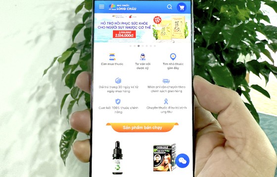 FPT Long Chau is in the Top 1 in the ranking of online pharmacy and medical websites with the largest traffic and growth in the world.