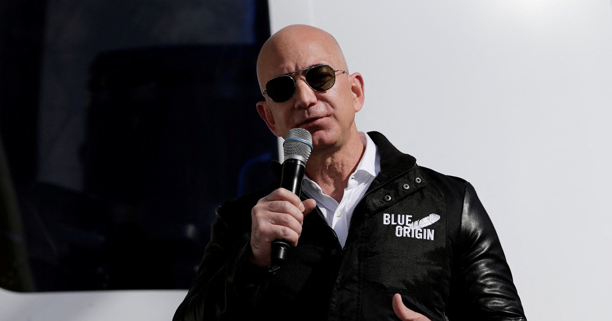 What does billionaire Jeff Bezos think about Elon Musk's influence?