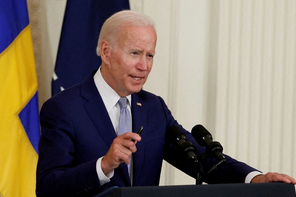 Ông Biden chỉ thị Lầu Năm Góc tăng cường viện trợ cho Ukraine - 1