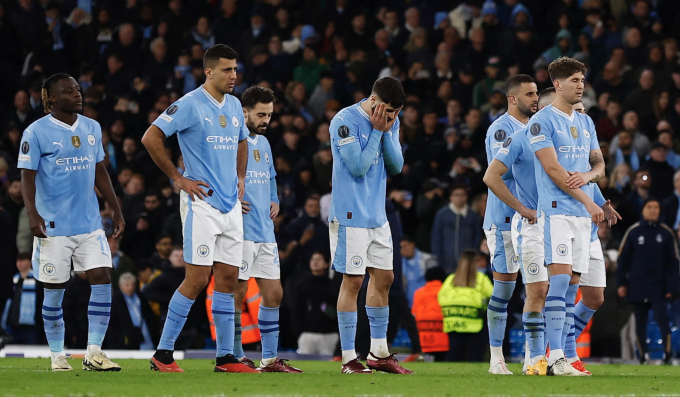 Man City players disappointed after losing in penalty shootout. Photo: Reuters