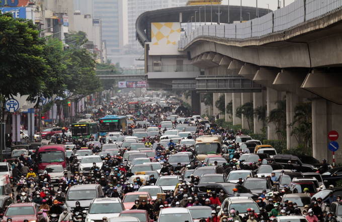 Nguyen Trai Street is often congested during rush hour. Photo: Ngoc Thanh
