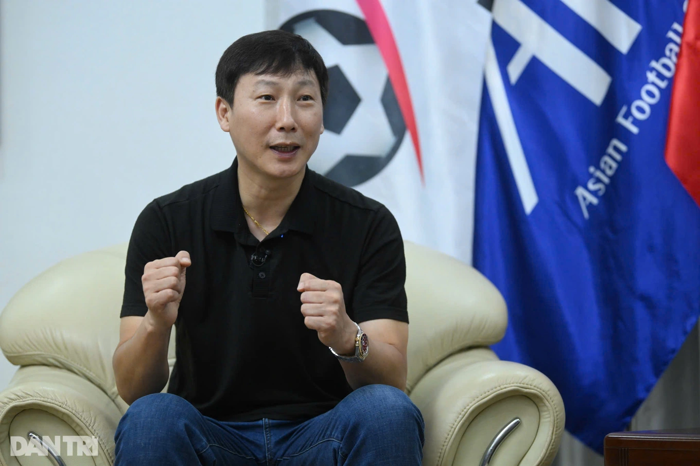 El entrenador Kim Sang Sik anunció el gran objetivo del equipo de Vietnam