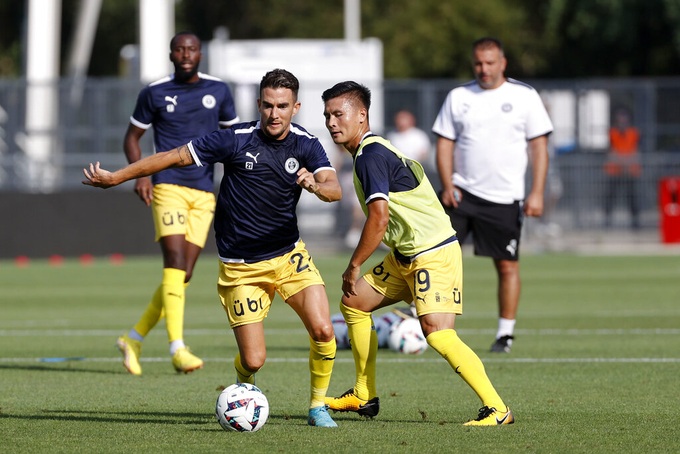 Quang Hải bị gạch tên khi Pau FC đối đầu Nimes - 1