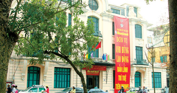 To make Hanoi Moi Newspaper worthy of its mission as the Party newspaper of the Capital