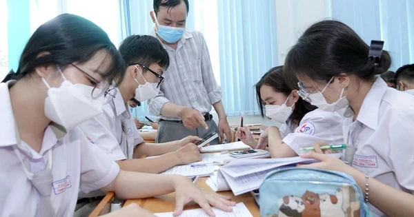 Học sinh than 'ám ảnh' chuyện học, áp lực kiến thức khiến dư luận quan tâm