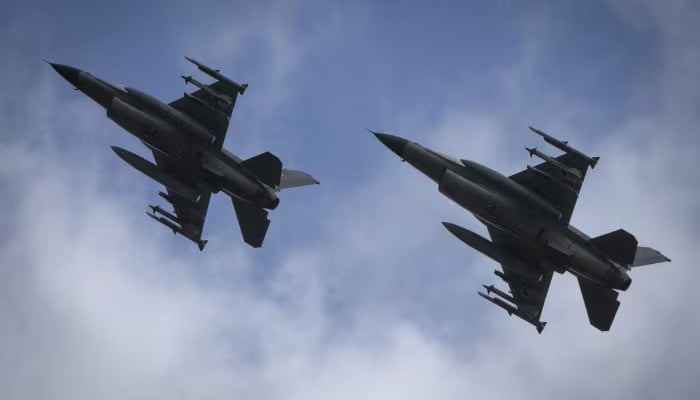 Máy bay F-16 vừa xung trận đã bị rơi ở Ukraine