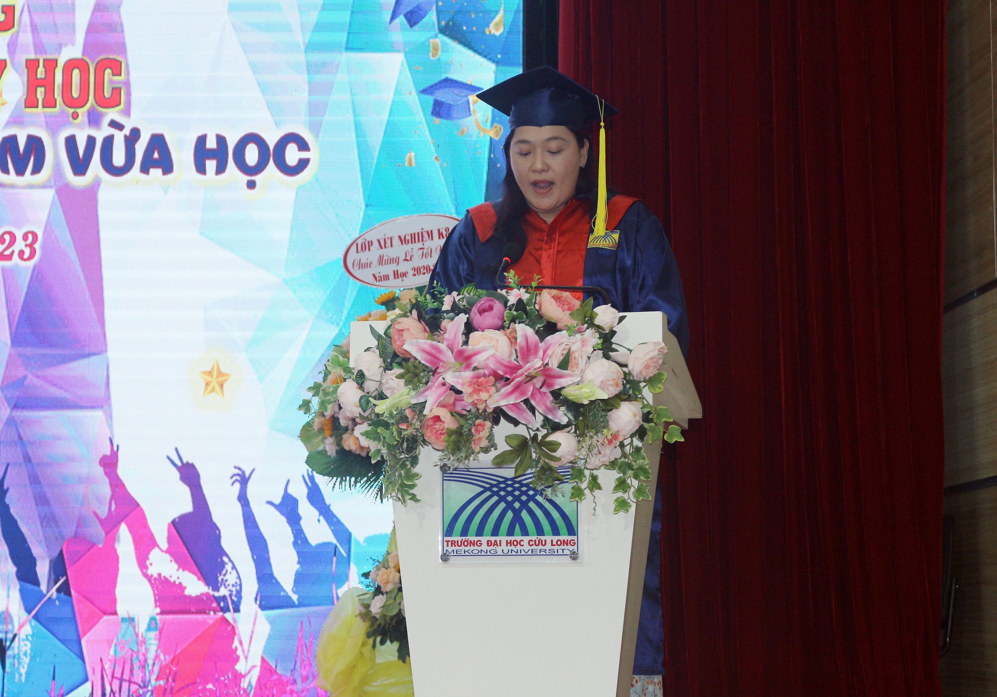 Trường ĐH Cửu Long trao bằng tốt nghiệp cho 560 tân cử nhân - Ảnh 5.