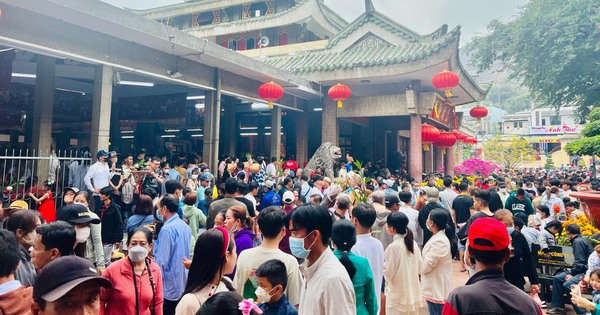 Lugar de peregrinación ideal para los turistas que llegan a Chau Doc