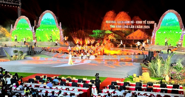 Khai mạc Festival Gạch gốm đỏ