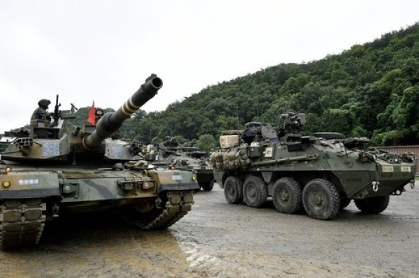 US-South Korea send troops near inter-Korean border for live-fire drills