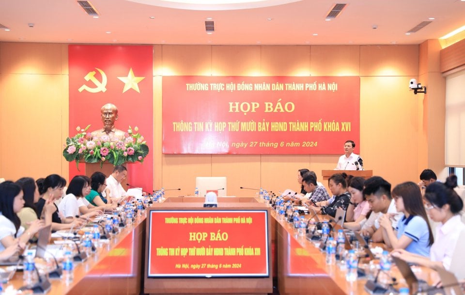 Quang cảnh buổi họp báo