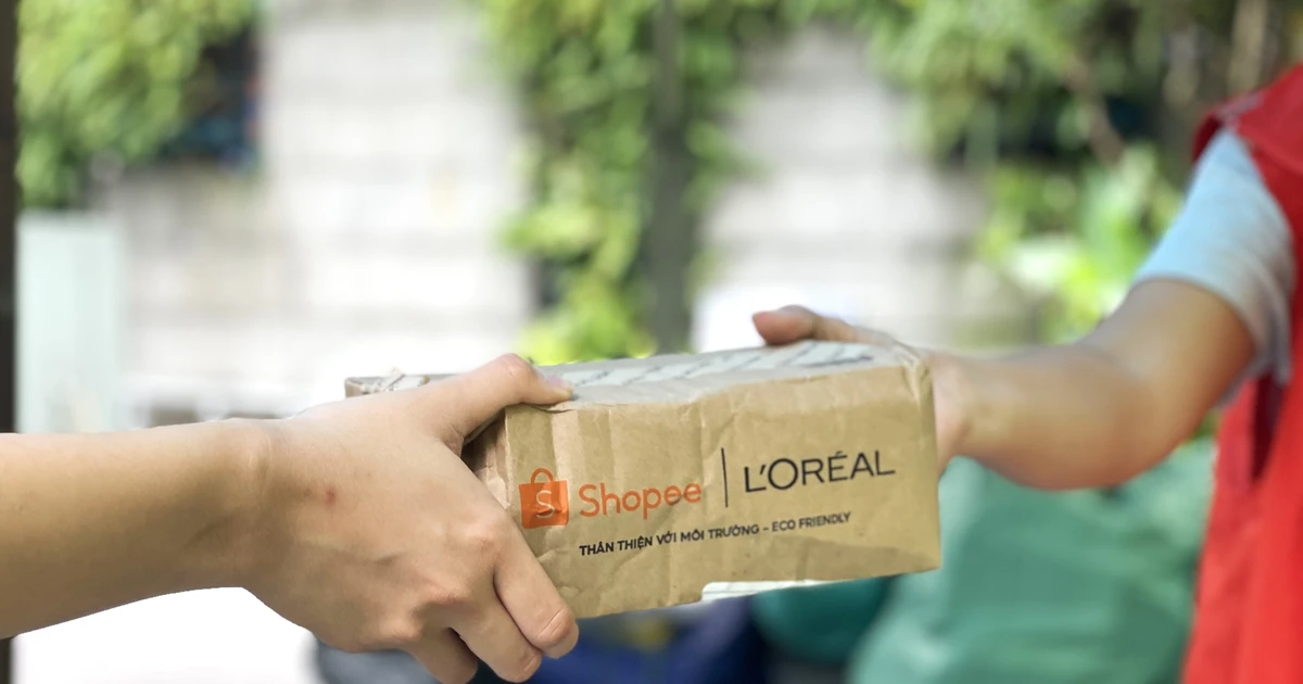 يساعد Shopee المستخدمين على توفير أكثر من 1800 مليار دونج خلال حدث 9-9