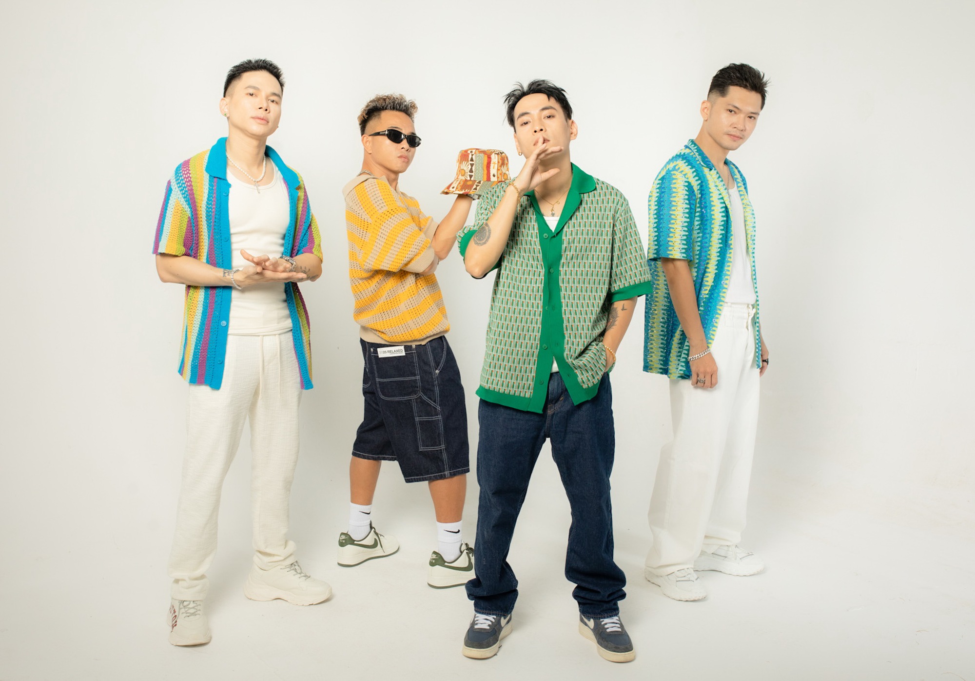 Nhóm nhạc FBBOIZ trở lại cùng ‘Hè sang’  - Ảnh 1.