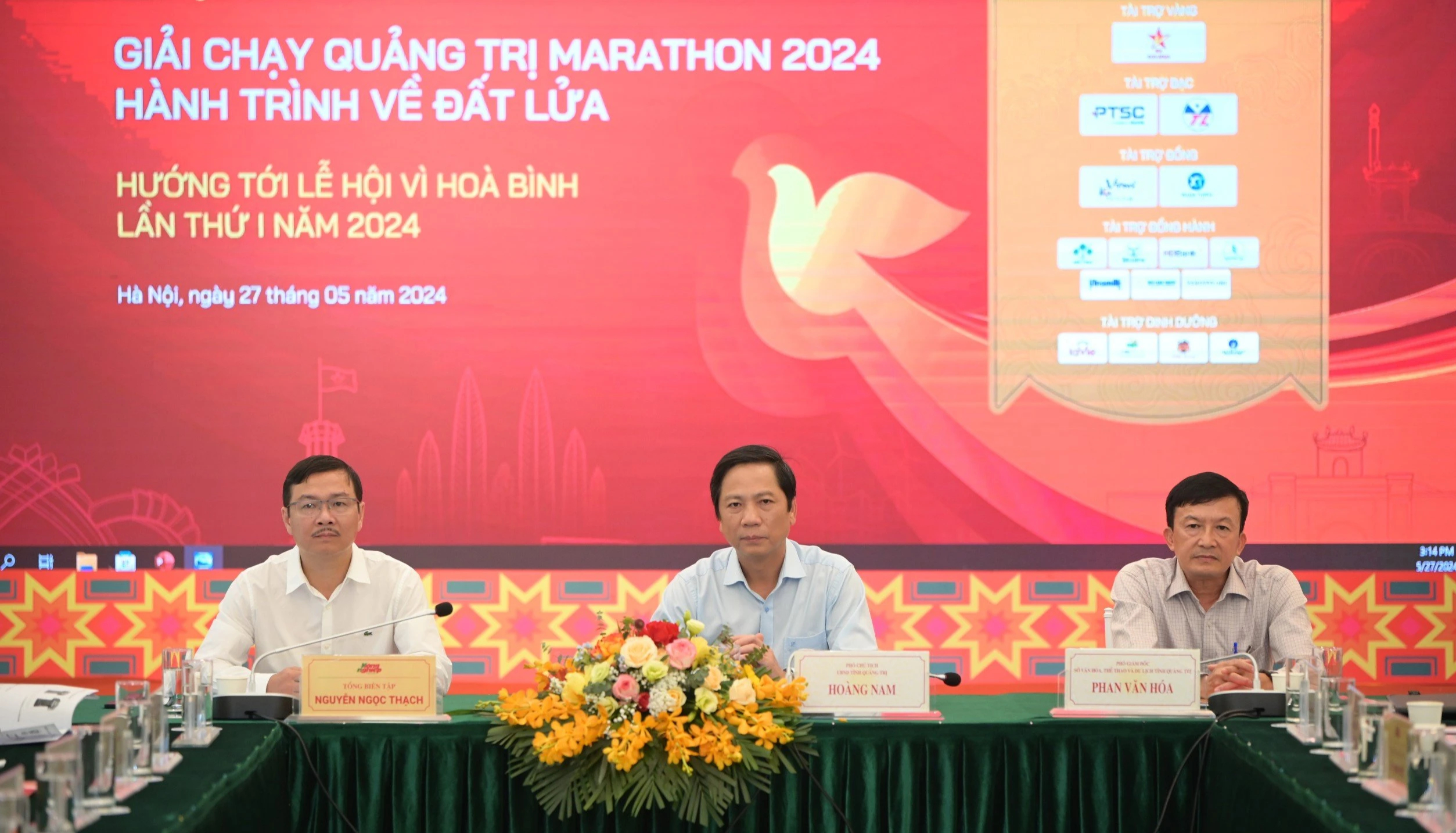 Nguyễn Thị Oanh so tài với 2.500 VĐV ở giải chạy Quảng Trị Marathon 2024- Ảnh 2.