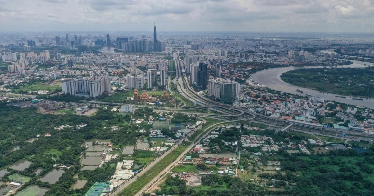 Ho Chi Minh City officially issues adjusted land price list