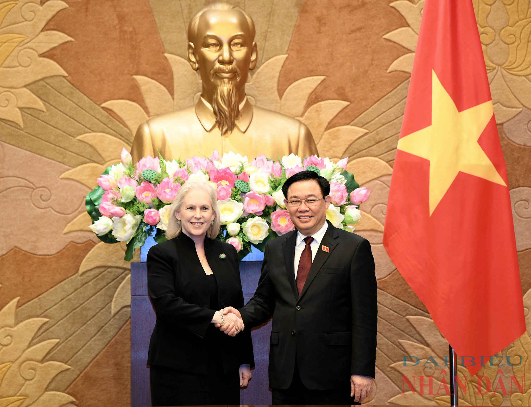 Chủ tịch Quốc hội Vương Đình Huệ tiếp Đoàn nghị sĩ Hoa Kỳ -0