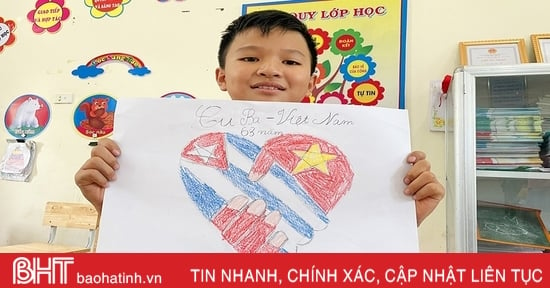 Estudiantes del distrito montañoso de Ha Tinh dibujan imágenes de "niños vietnamitas"