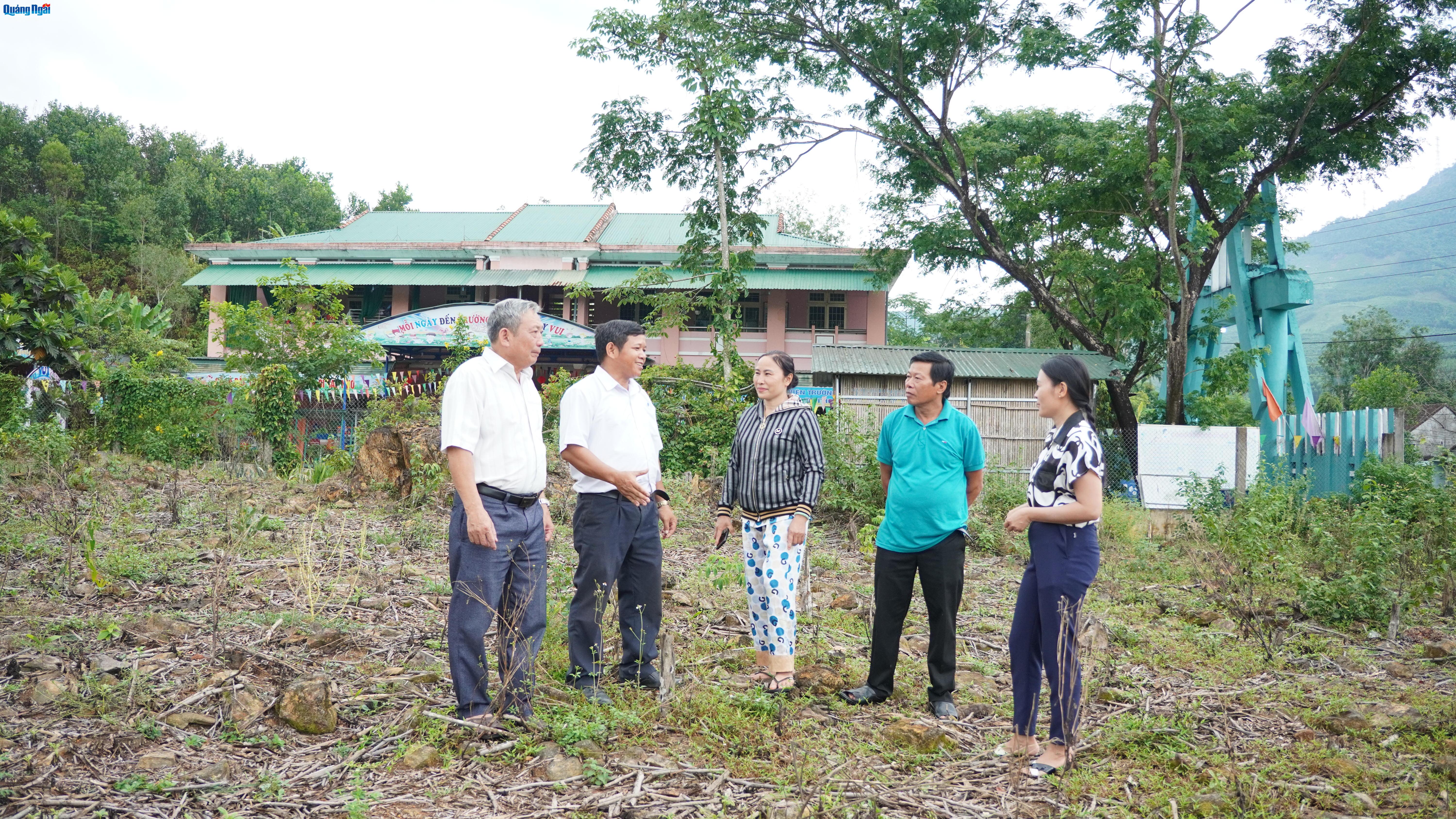 The land plot is over 1,000 square meters wide, where Ms. Nguyen Thi Nga's family will donate to build Son Thuy Kindergarten.