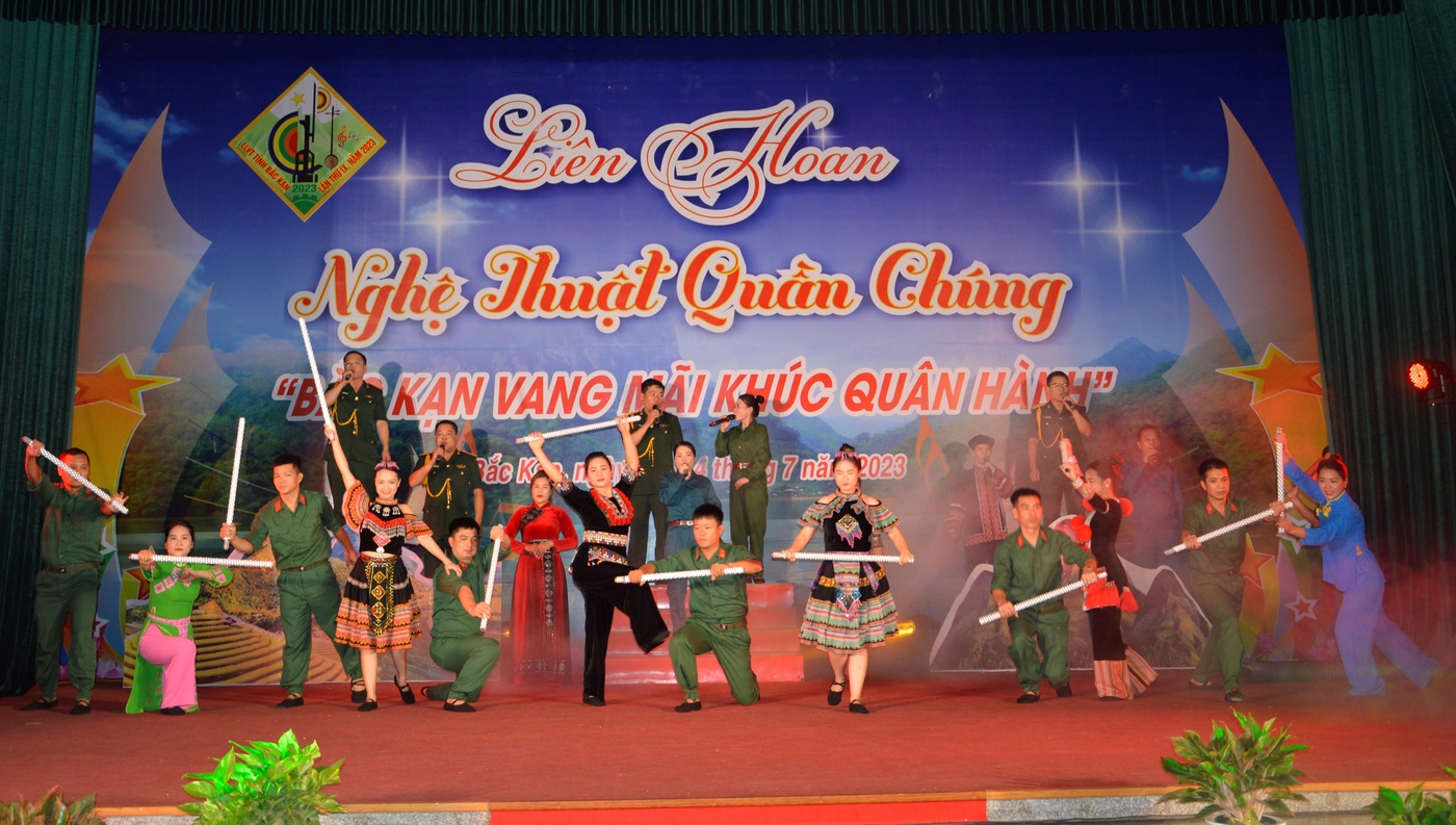 Liên hoan Nghệ thuật quần chúng LLVT tỉnh Bắc Kạn thành công tốt đẹp ảnh 2