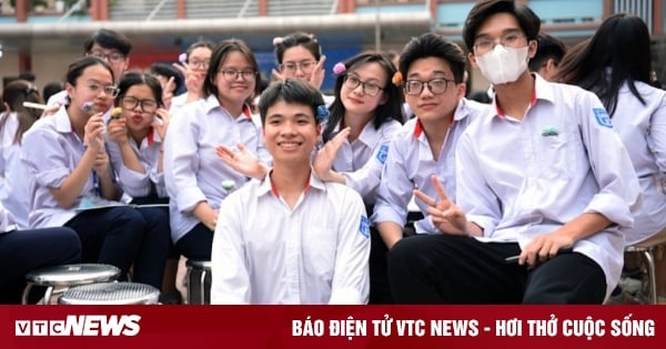 Phong tục Tết Thầy trong mắt 'gen Z'