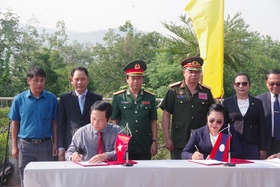 Recepción de los restos de nueve soldados voluntarios vietnamitas que murieron en Laos