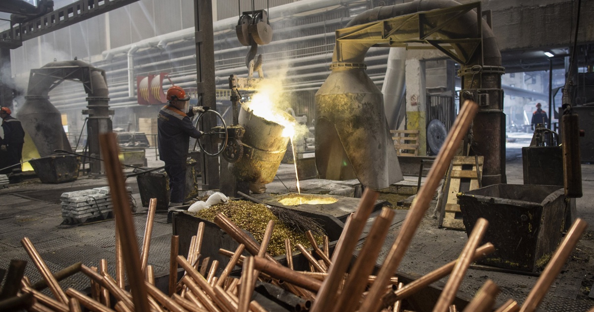 Los precios del metal cobre hoy, 28 de junio, continuaron disminuyendo debido a un dólar más fuerte