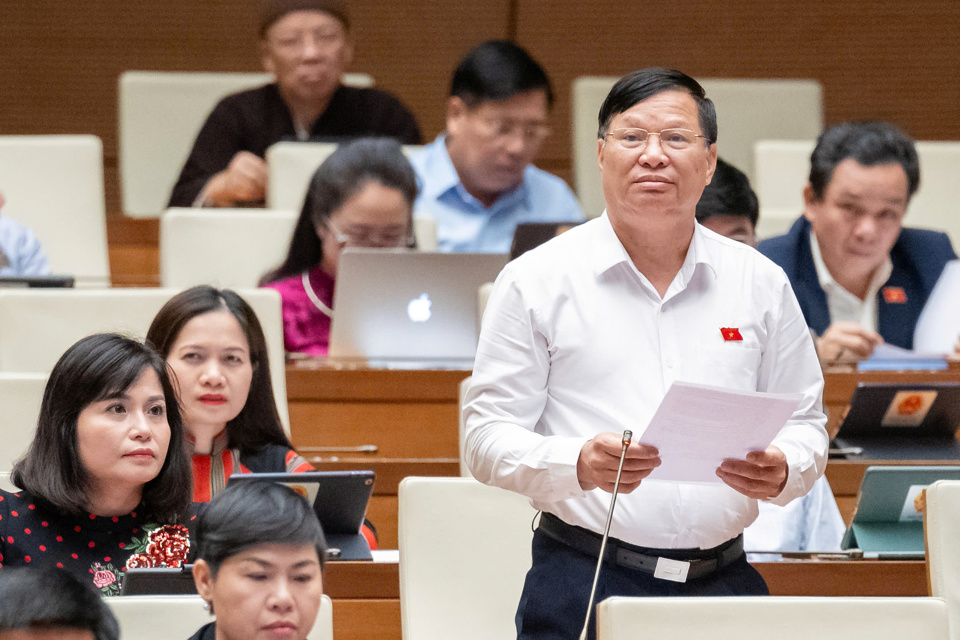 Đại biểu Trần Văn Tiến (Đoàn đại biểu Quốc hội tỉnh Vĩnh Phúc) - Ảnh: Quochoi.vn