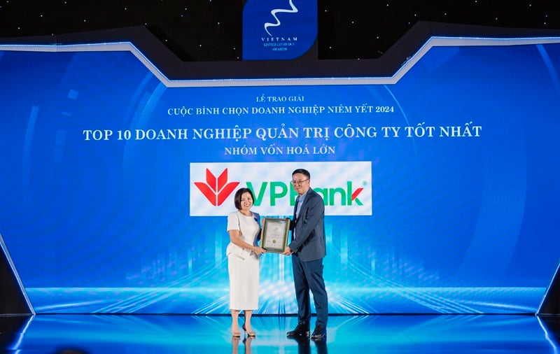 VPBank lọt Top 10 Doanh nghiệp vốn hóa lớn có Quản trị công ty tốt nhất năm 2024