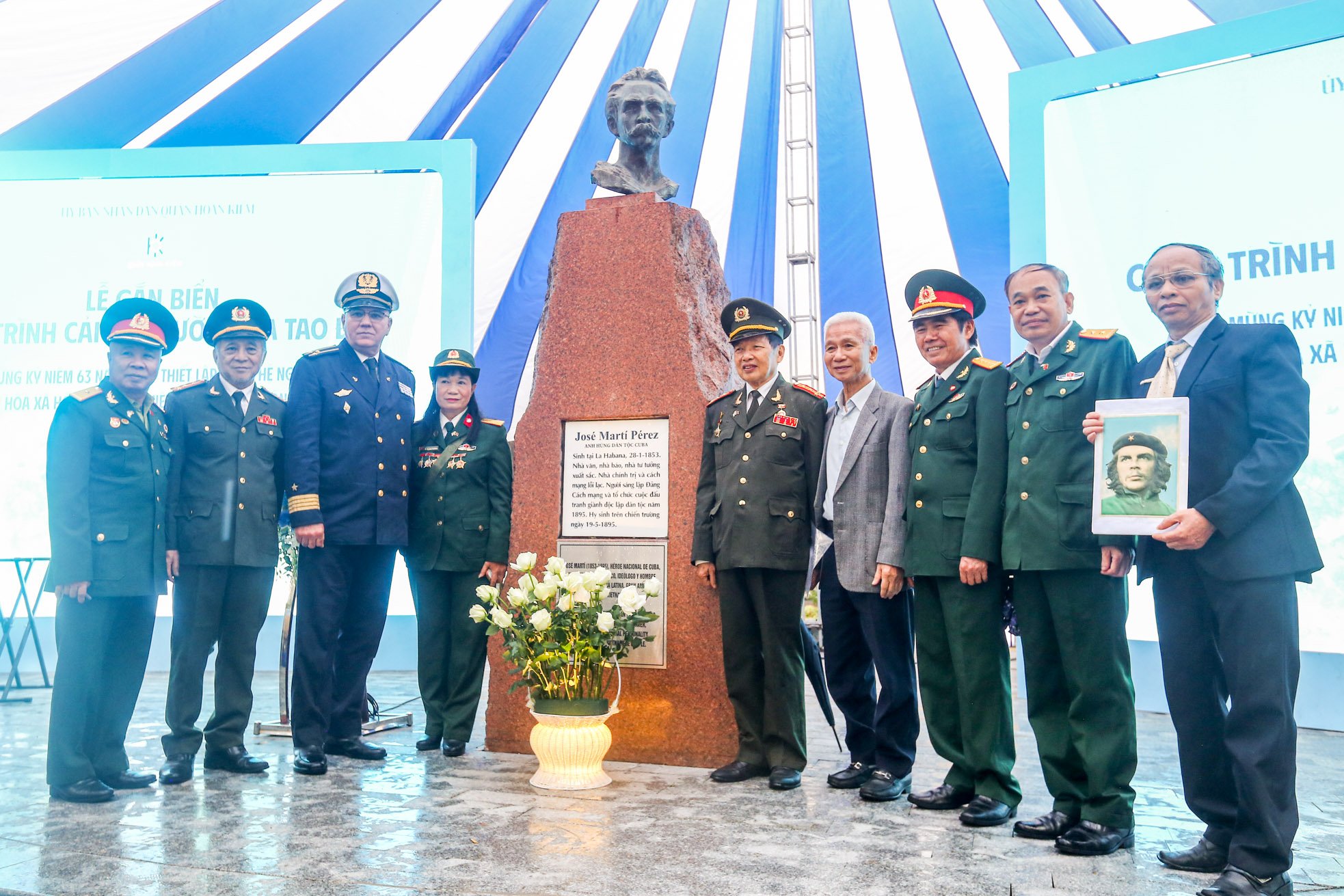 Hoàn thành cải tạo vườn hoa Tao Đàn, biểu tượng cho quan hệ Việt Nam - Cuba - Ảnh 3.