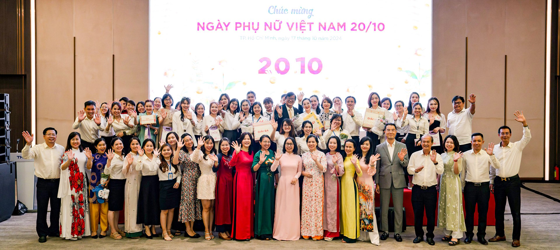 More than 15,000 female THACO employees participate in the program to celebrate Vietnamese Women's Day October 20